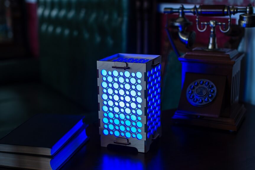 Long Distance Lamp with Multiple Circles for family and friends